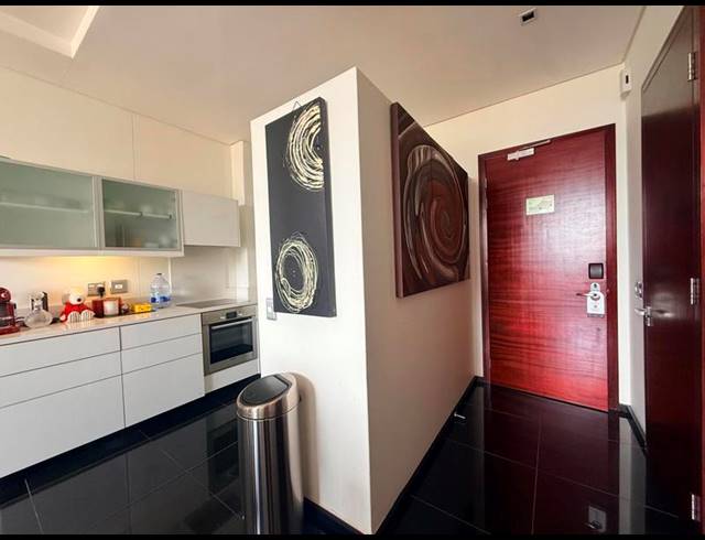 1 BEDROOM APARTMENT FOR SALE IN SANDTON CBD